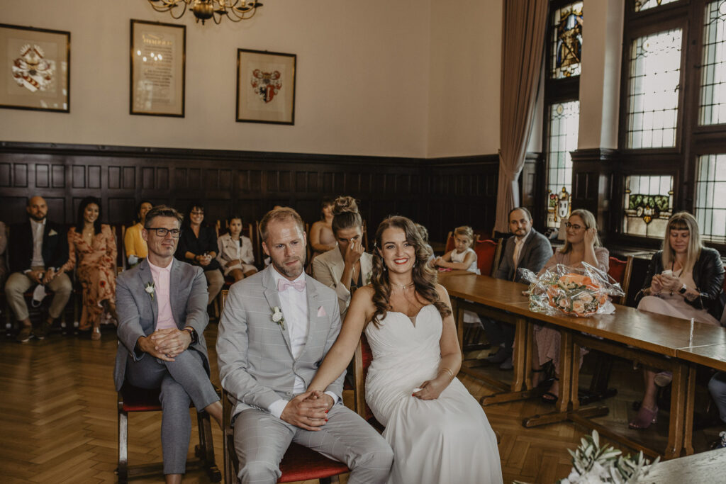 Hochzeitsfotograf Bochum
Hochzeitsfotograf Witten
Hochzeitsfotograf Hattingen
Hochzeitsfotograf Dortmund
Hochzeitsfotograf NRW
Hochzeitsfotograf Düsseldorf
Gut Nothenhof, Gut Kump, Schloss Steinhausen, Kuhstall, Wasserschloss Hackhausen, Alte Maschinenhalle Solingen, Freie Trauungen, Getting Ready, 