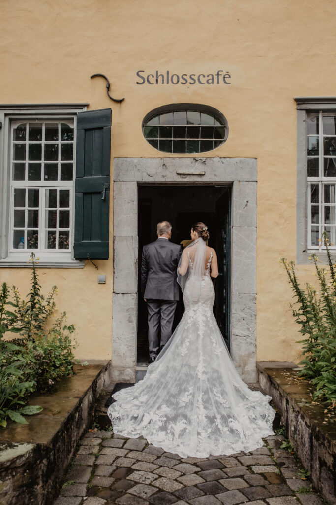 Hochzeitsfotograf Bochum
Hochzeitsfotograf Witten
Hochzeitsfotograf Hattingen
Hochzeitsfotograf Dortmund
Hochzeitsfotograf NRW Hochzeitsfotograf Münster
Hochzeitsfotograf Gut Kump  Hochzeitsfotograf Wuppertal