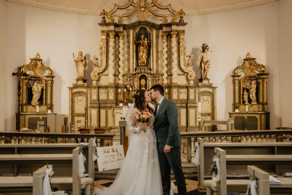 Hochzeit Familienbauernhof - Milianshof Hochzeitsfotografin NRW
Hochzeit Bochum
Hochzeit Ruhrgebiet 